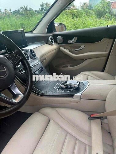 Mercedes-Benz GLC300 2019 Đen