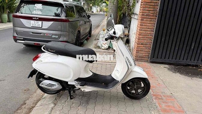 Piaggio Vespa đèn tròn 2015 Trắng