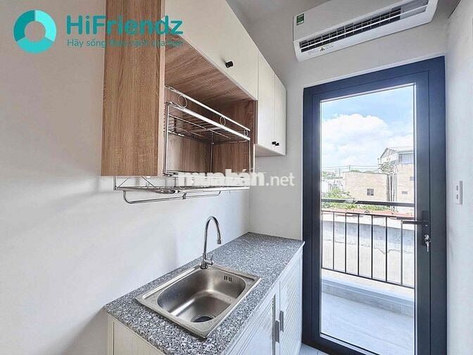 Studio ban công thoáng gần Làng Đại Học, KTX khu B, Cầu vượt Linh Xuân