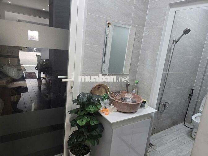 Mặt bằng đẹp mới đường 3 Trường Thọ , Thủ Đức 4,2x16m 15tr