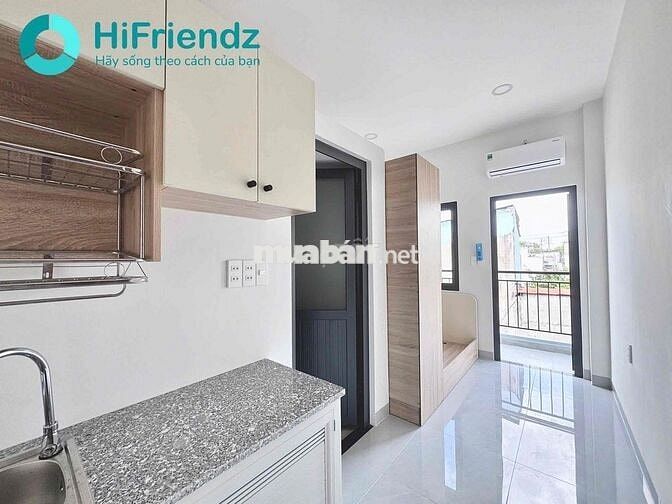 Studio ban công thoáng gần Làng Đại Học, KTX khu B, Cầu vượt Linh Xuân