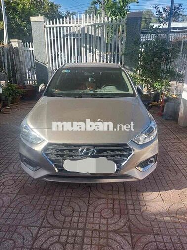 Hyundai Accent 2018 Vàng cát 80.000 km