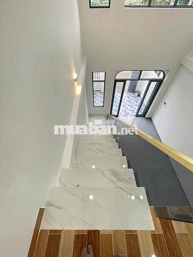 Nhà Mới Xây 4 x 22m . Đường Xe Hơi - Sổ Hồng Riêng - Giá Tổng 1Tỷ550