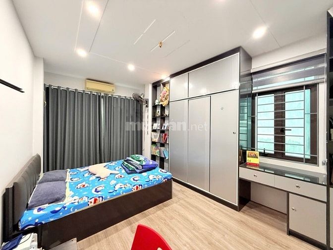 MẶT PHỐ KINH DOANH SẦM UẤT – LÔ GÓC – NHÀ ĐẸP NHƯ MỚI – Ô TÔ 
