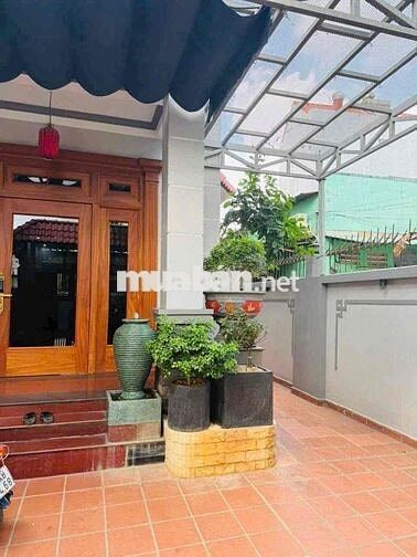 BIỆT THỰ FULL NỘI THẤT,SÂN ĐẬU 2OTO GẦN GA METRO,CHỢ THỦ ĐỨC