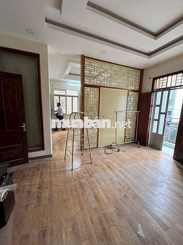 CHO THUÊ BIỆT THỰ TÂN HƯƠNG : 8 x 16 M Đúc 1 trệt 3 Lầu 