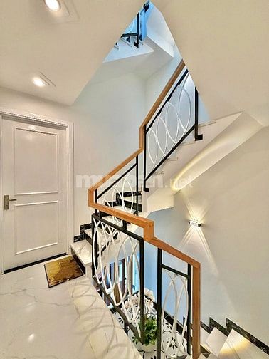 Nhà 5 lầu tuyệt đẹp thiết kế cổ điển HXh Trương Đăng Quế,P1, Q.Gò vấp
