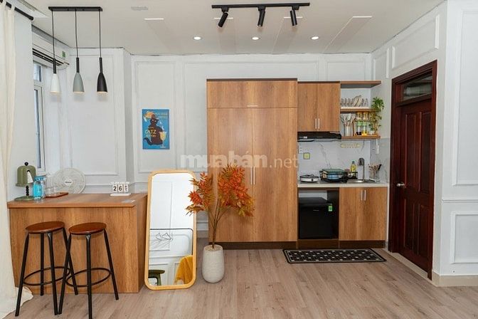 Bán nhà Hoàng Dư Khương Q.10 - 5,6m x 12m - 7 tầng có thnag máy 