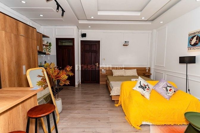 Bán nhà Hoàng Dư Khương Q.10 - 5,6m x 12m - 7 tầng có thnag máy 