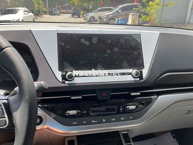 Kia Carens Luxury 7 chỗ Xám 1.5G 2025