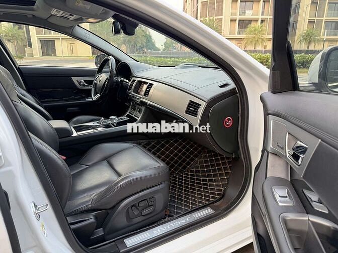 Jaguar XF 2.0 Luxury bản cao cấp 2014