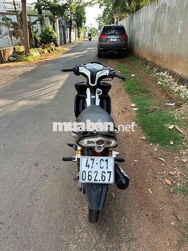 Yamaha Jupiter Đen trắng