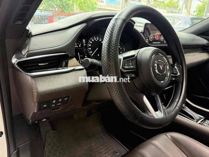 Mazda 6 2.5 Premium 2023 - Odo 22.000km