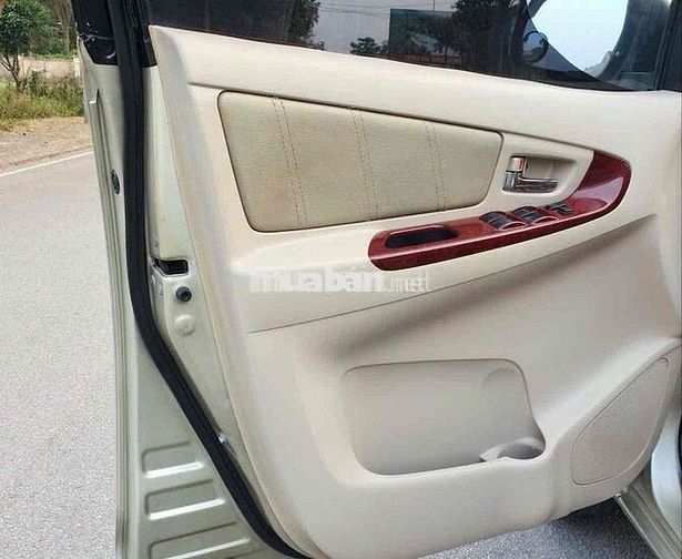 Toyota innova bản đủ G xịn độ cả ghế điện cực chất