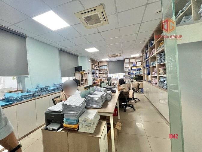 Nhà mặt tiền đường Võ Thị Sáu; 1 trệt 2 lầu 750m2 sàn giá 120 triệu
