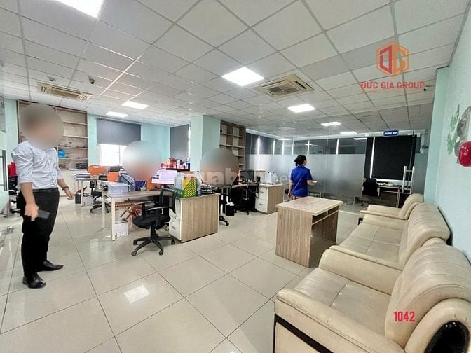 Nhà mặt tiền đường Võ Thị Sáu; 1 trệt 2 lầu 750m2 sàn giá 120 triệu