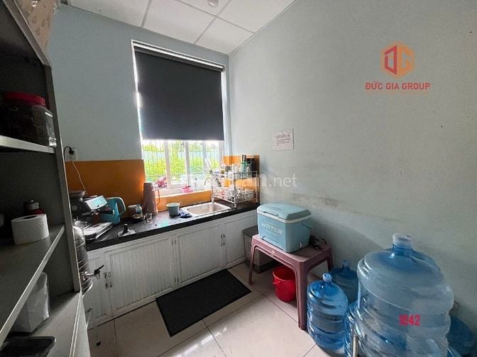 Nhà mặt tiền đường Võ Thị Sáu; 1 trệt 2 lầu 750m2 sàn giá 120 triệu