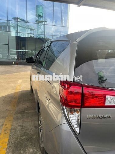 Toyota Innova 2023 70000 km Bạc