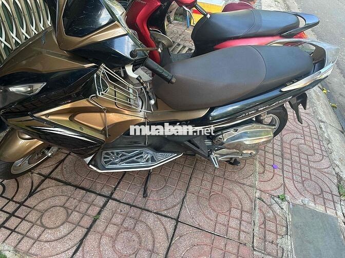 Honda Air Blade 125 2013 Đen vàng đồng