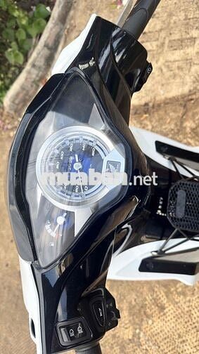 Honda Future Trắng Đã sử dụng