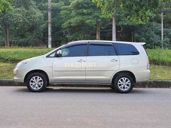 Toyota innova bản đủ G xịn độ cả ghế điện cực chất