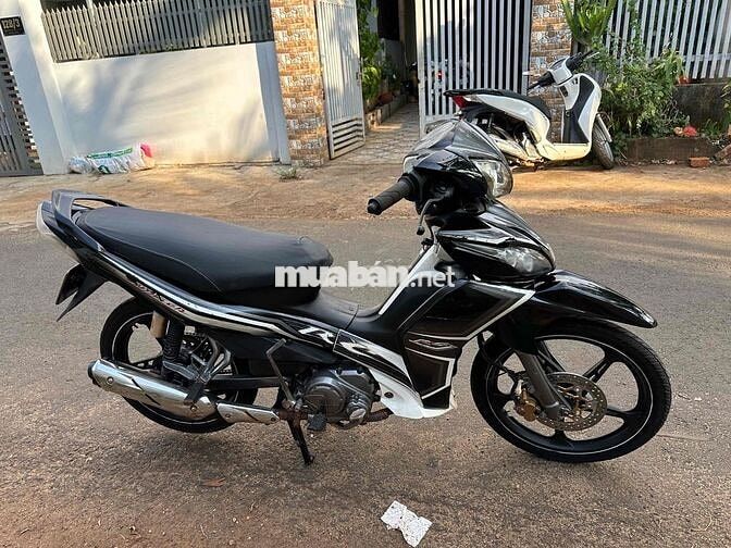 Yamaha Jupiter Đen trắng