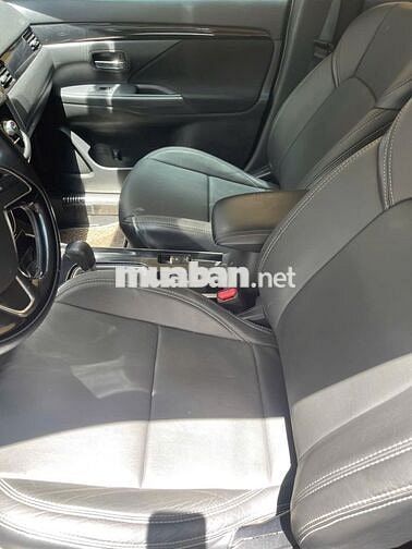 Mitsubishi Outlander 2020 Đỏ