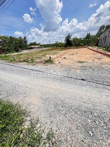 Đất thổ cư gần KCN, đường thông, sổ hồng sẵn. 100m2 giá 330tr 