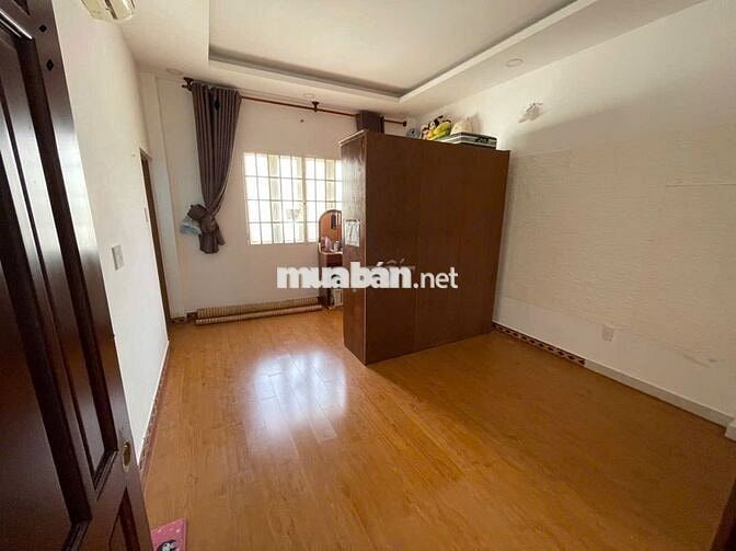 ☘️ Cho Thuê Nhà MT Nguyễn Hồng Đào_4,5x18m_Trệt 3 Lầu