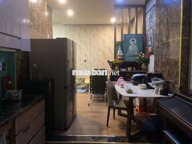 Bán Nhà Đường Nguyễn Trãi, Phường 1, Quận 5, 6PN, 6WC, 10,6 tỷ