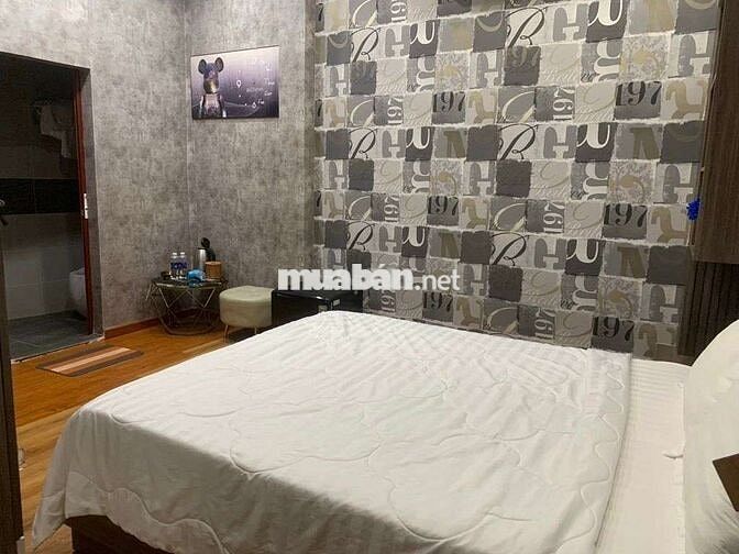 Bán Nhà Đường Nguyễn Trãi, Phường 1, Quận 5, 6PN, 6WC, 10,6 tỷ