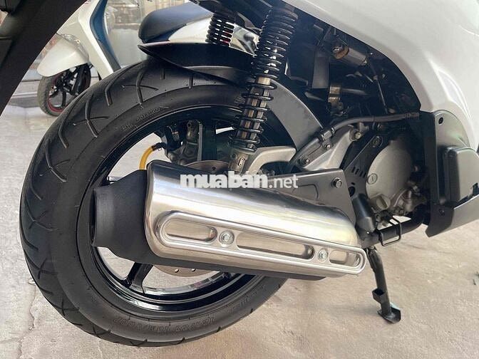 Sh 150cc.79628. Dk 2O11. Sm 107. Bstp.❤️