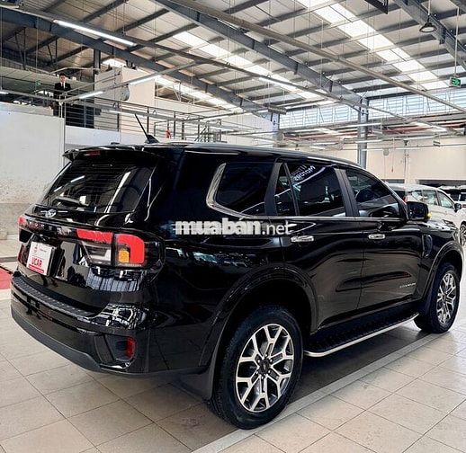 Ford Everest 2025 2 cầu Đen 10307 km