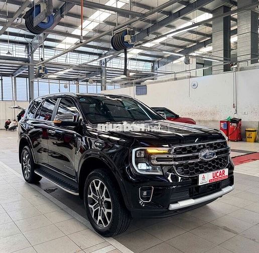 Ford Everest 2025 2 cầu Đen 10307 km