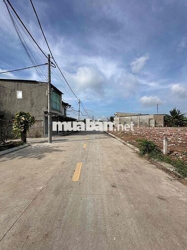 Đất 4 x 18M sẹc Sông Sài Gòn Phường An Phú Đông Quận 12