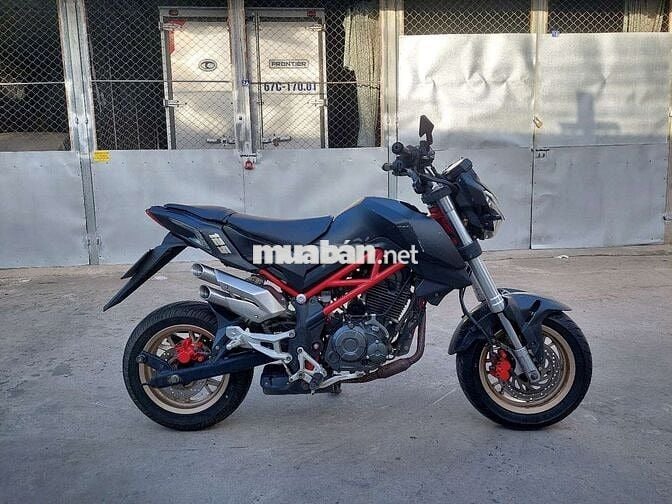 Benelli TNT125 Fi màu Đen