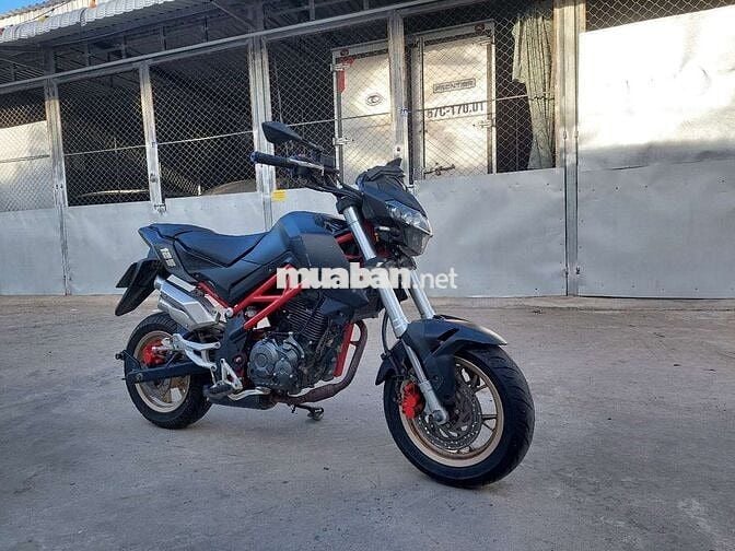 Benelli TNT125 Fi màu Đen