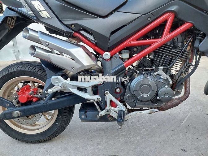 Benelli TNT125 Fi màu Đen