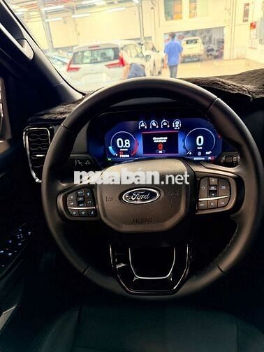 Ford Everest 2025 2 cầu Đen 10307 km