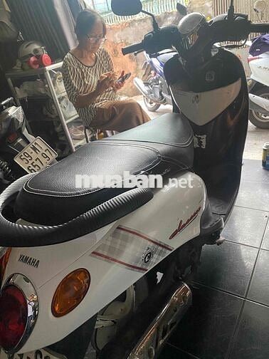 Yamaha Classico màu Trắng