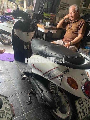 Yamaha Classico màu Trắng