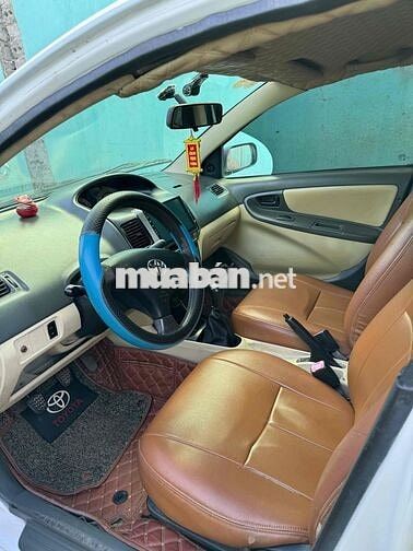 Toyota Vios số sàn màu Trắng