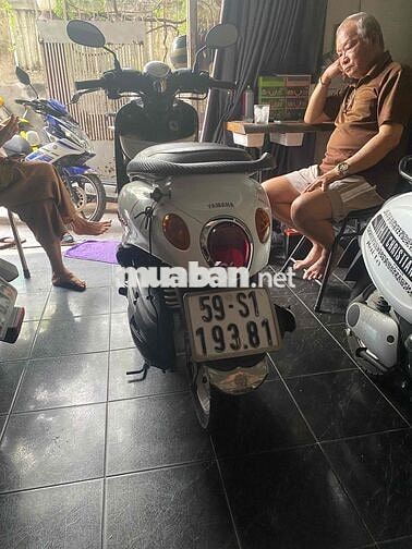 Yamaha Classico màu Trắng