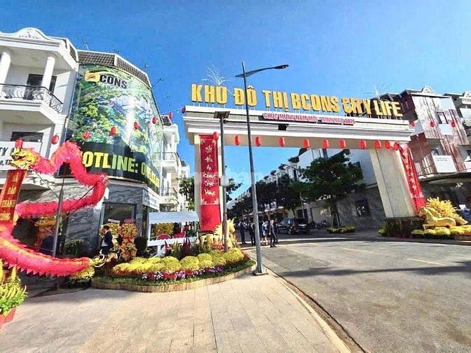 700tr sở hữu ngay nhà 1 trệt 2 lầu tại hồ Chí Minh