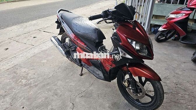 Yamaha Novo 4 Đỏ đen