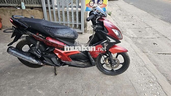 Yamaha Novo 4 Đỏ đen