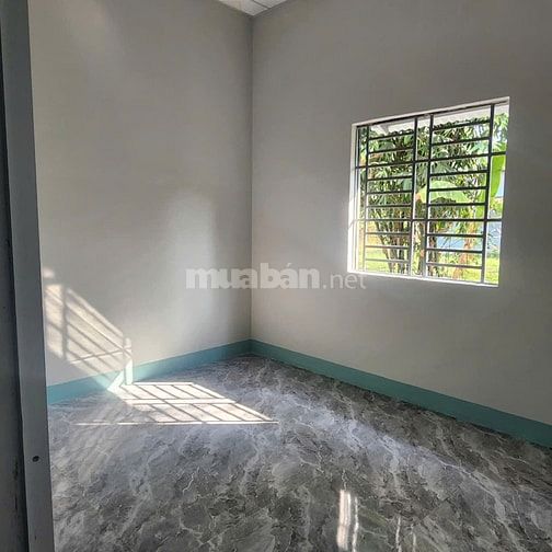 Nhà đẹp, giá rẻ công nhân. 240m2 gần KCN. 790tr TL mạnh 
