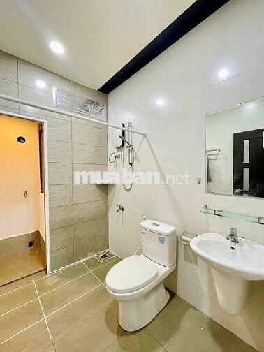 Cho thuê căn hộ mini 27m2 full nội thất kế bên Đại Học Công Nghiệp
