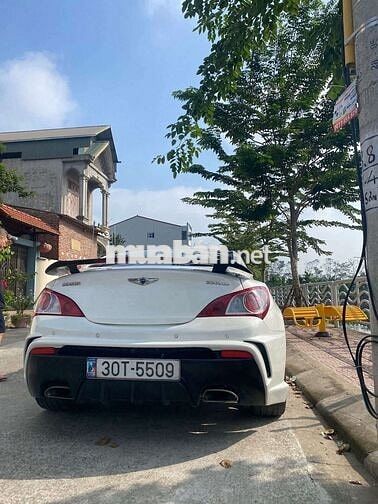 Hyundai Genesis 2010 Trắng