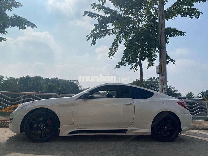 Hyundai Genesis 2010 Trắng